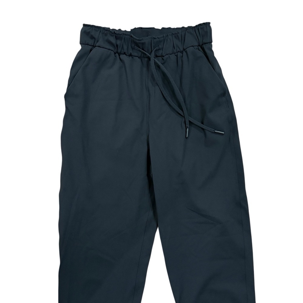 Lululemon Keep Moving Pant 7/8 High Rise Black Elastic Waist Travel Size 4 - Picture 3 of 8